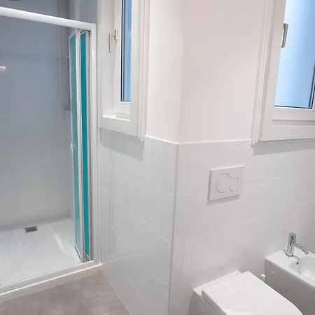 700mstazionecentraleampio Trilocale Con 2balconi Apartment Trieste