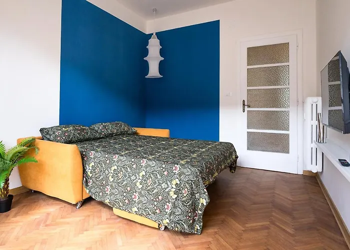 700mstazionecentraleampio Trilocale Con 2balconi Appartement Triëst