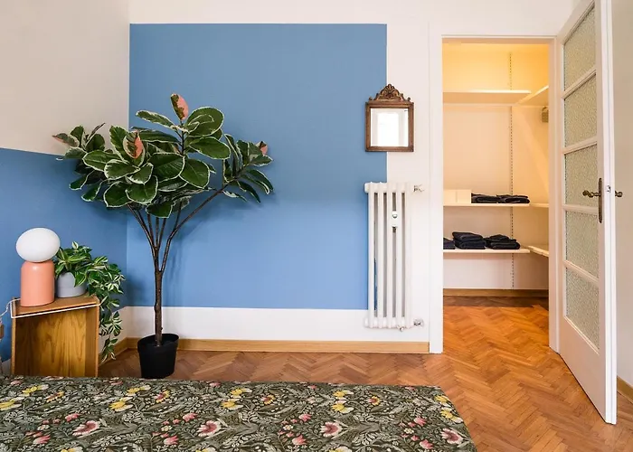 700mstazionecentraleampio Trilocale Con 2balconi * Triëst