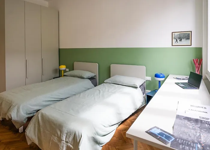 700mstazionecentraleampio Trilocale Con 2balconi Appartement