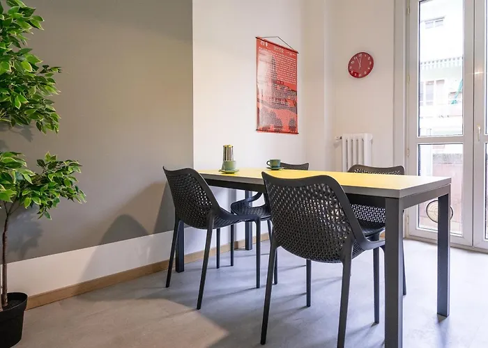 700mstazionecentraleampio Trilocale Con 2balconi